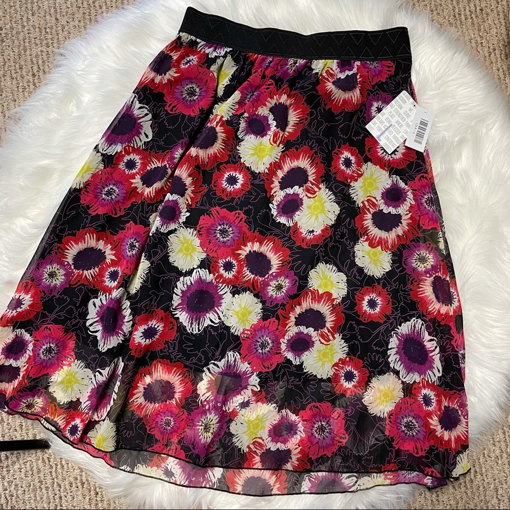 BNWT Lularoe Lola Size L